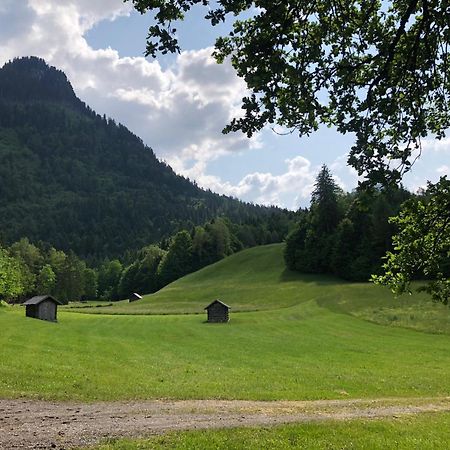 Haus Christina - Romantik Suite Bürs Екстериор снимка