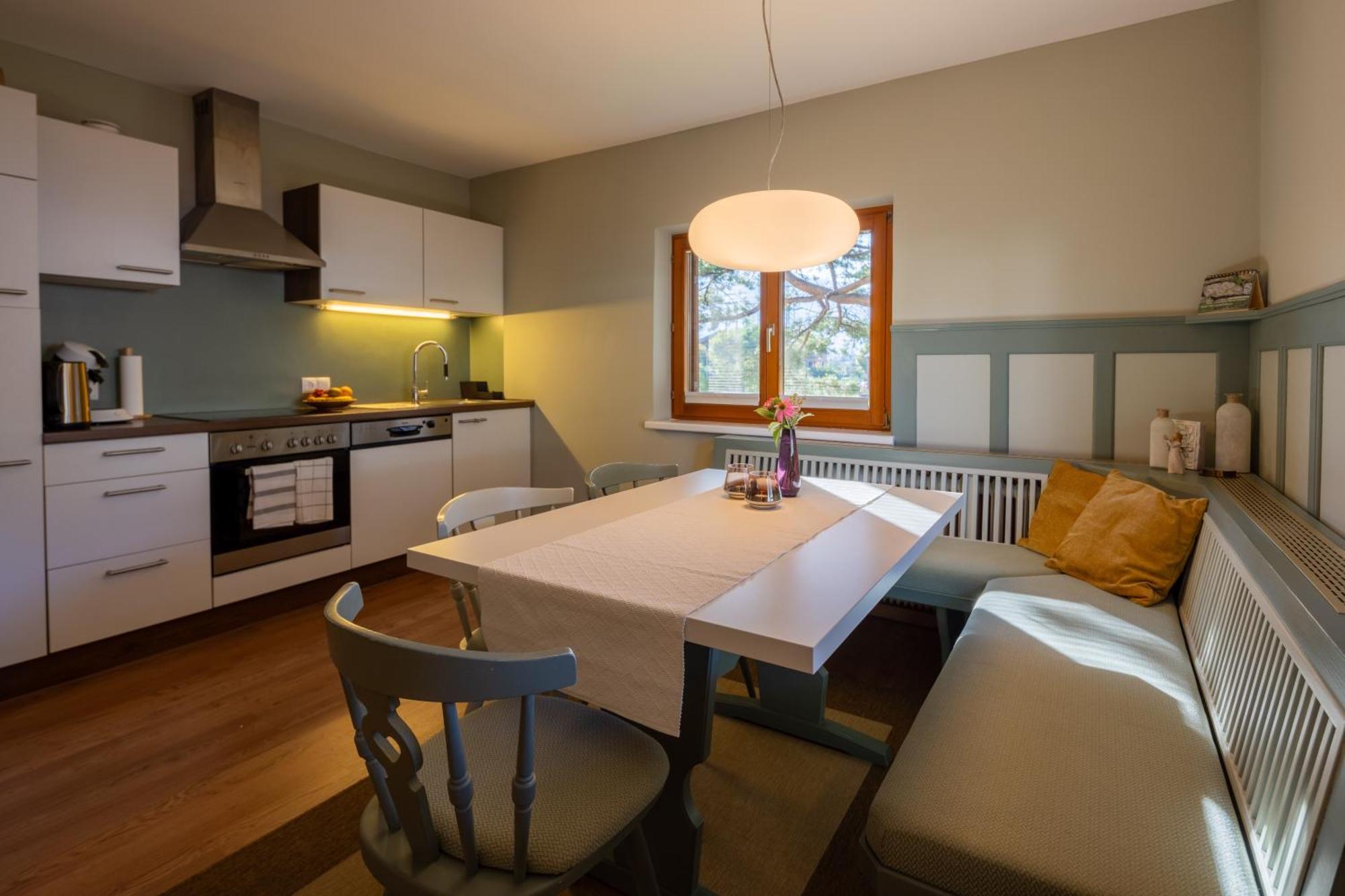 Haus Christina - Romantik Suite Bürs Екстериор снимка